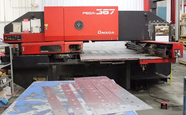 33 TON AMADA ... CNC TURRET PUNCH